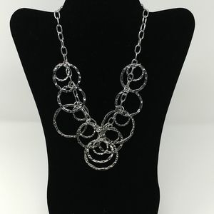 NWT Silver Link Rings Necklace